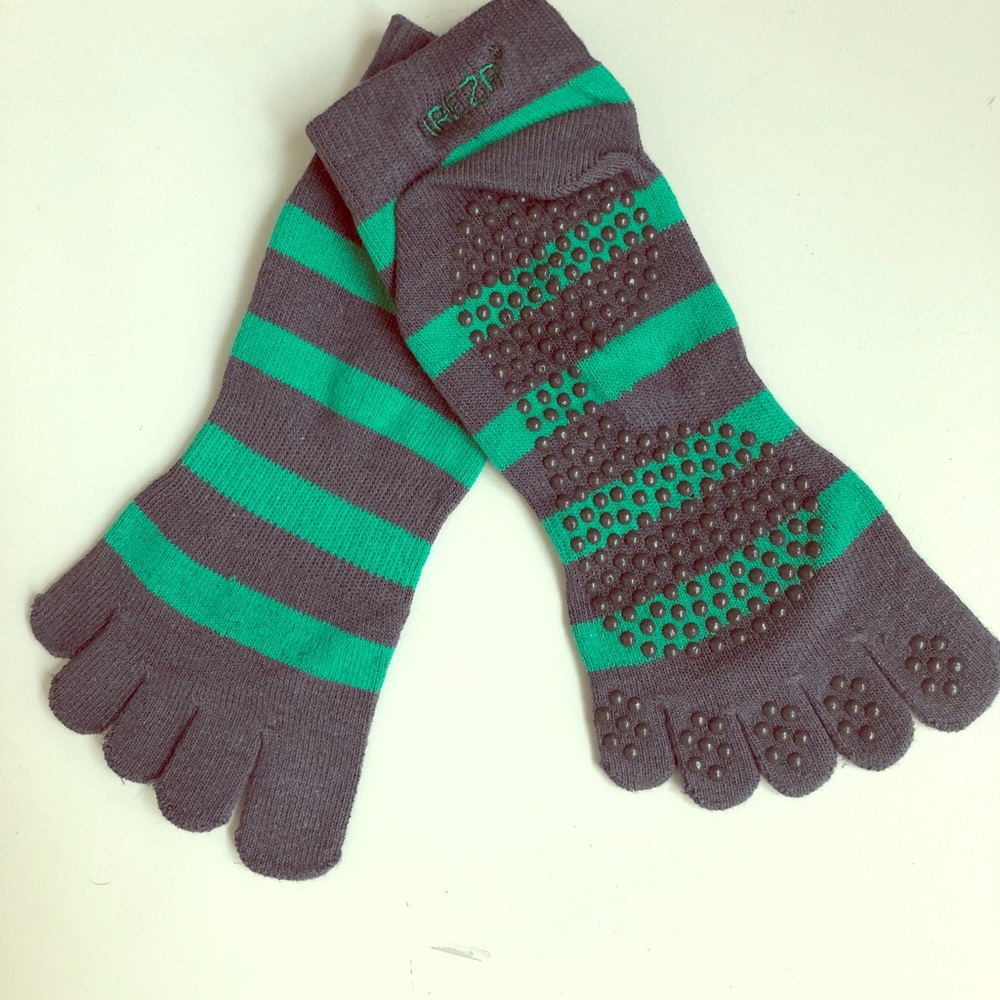 Pilates / Yoga Grippy Socks.